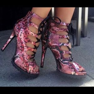 Shoe dazzle Roshelle high heels